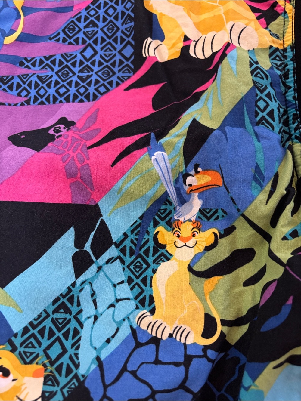 Disney Bundle lot of 2 scrub top both size M no flaws lion king little mermaid - Picture 6 of 9
